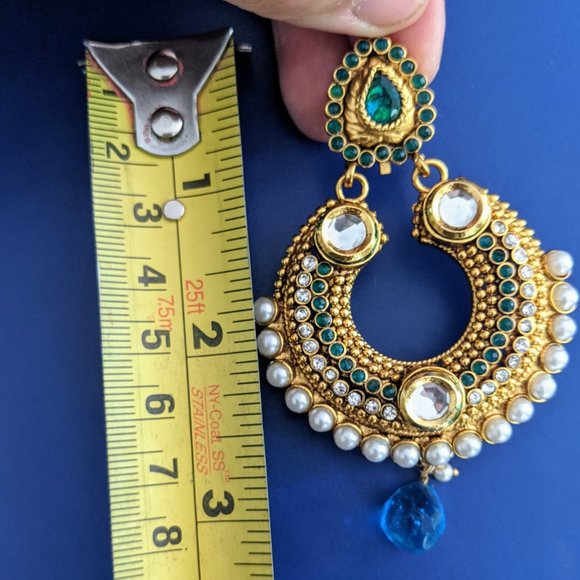 Aksitha earrings - Picture 6 of 7